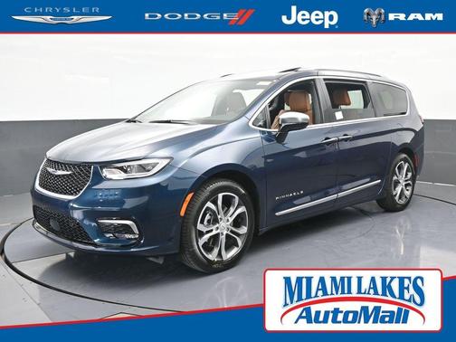 2025 Chrysler Pacifica Pinnacle