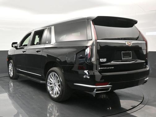 2023 Cadillac Escalade ESV Premium Luxury