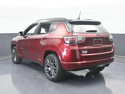 2022 Jeep Compass Altitude
