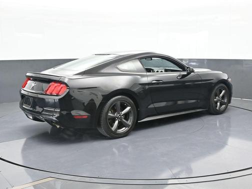 2016 Ford Mustang V6