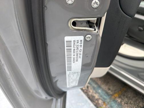 Ceramic Gray Clearcoat 2022 Chrysler Pacifica Hybrid Touring L