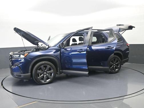 Obsidian Blue Pearl 2025 Honda Pilot Sport