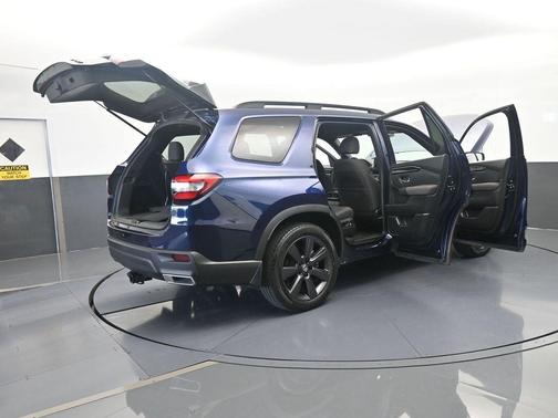 Obsidian Blue Pearl 2025 Honda Pilot Sport