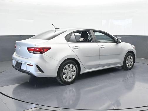 2022 Kia Rio LX