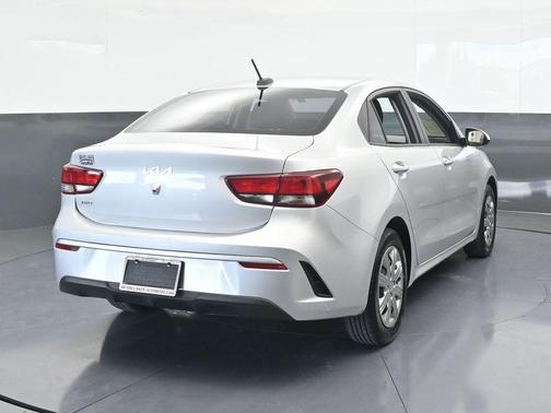 2022 Kia Rio LX