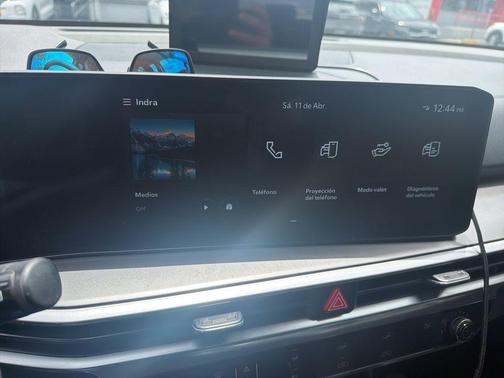 Glacial White Pearl 2025 Kia Sorento LX