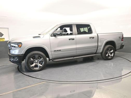 Billet Silver Metallic Clearcoat 2024 RAM 1500 Big Horn/Lone Star