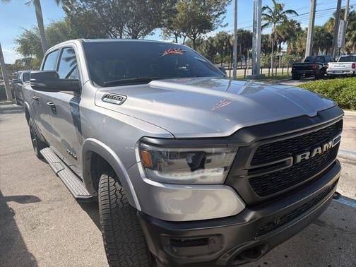 Billet Silver Metallic Clearcoat 2024 RAM 1500 Big Horn/Lone Star