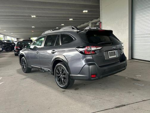 Magnetite Gray Metallic 2024 Subaru Outback Onyx Edition
