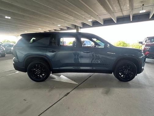 Lakeshore Blue Metallic 2024 Chevrolet Traverse LS