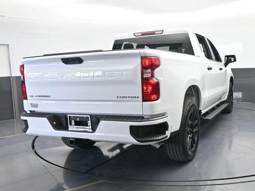 2025 Chevrolet Silverado 1500 Custom