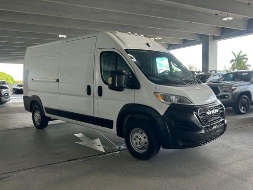 Bright White Clearcoat 2023 RAM ProMaster 2500 High Roof