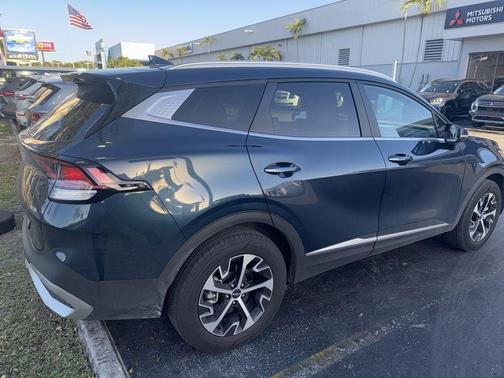 2025 Kia Sportage Hybrid EX