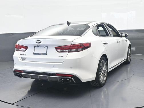 Snow White Pearl 2016 Kia Optima SXL Turbo
