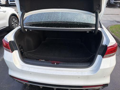 Snow White Pearl 2016 Kia Optima SXL Turbo