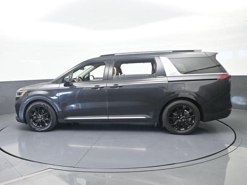 Metal 2022 Kia Carnival SX