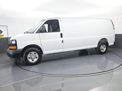 Summit White 2026 Chevrolet Express 2500 Work Van