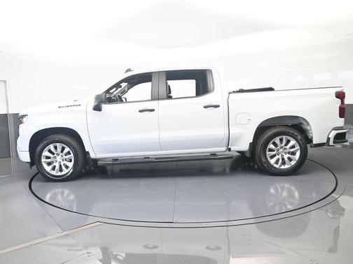 Summit White 2024 Chevrolet Silverado 1500 Custom