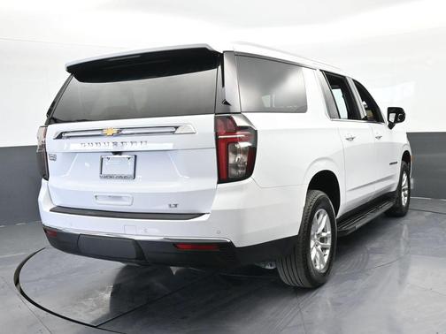 2024 Chevrolet Suburban LT
