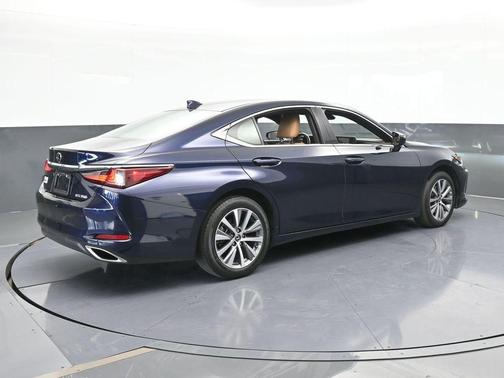 2021 Lexus ES 350 Base
