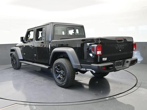 2026 Jeep Gladiator Sport