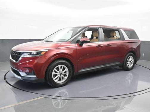 2023 Kia Carnival LX