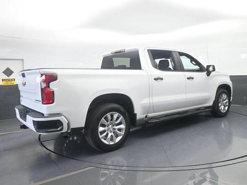 Summit White 2022 Chevrolet Silverado 1500 Limited Custom