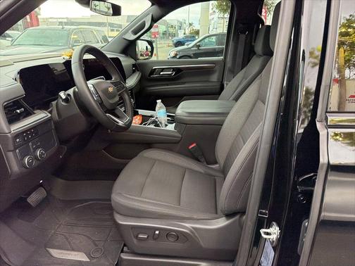 2025 Chevrolet Tahoe LS