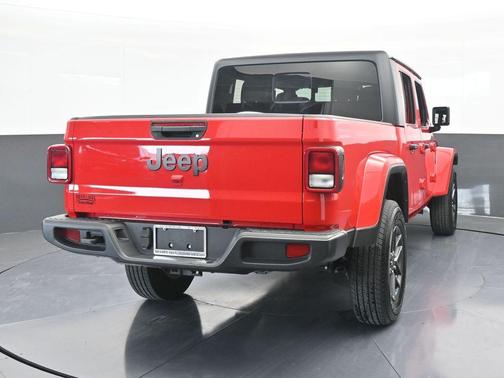 2024 Jeep Gladiator Sport