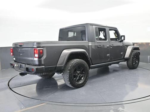 2022 Jeep Gladiator Sport