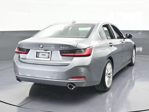 2024 BMW 330 i