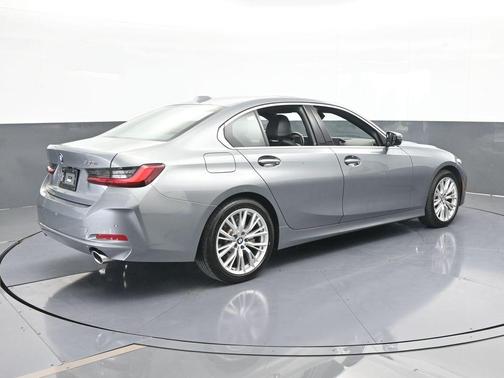 2024 BMW 330 i