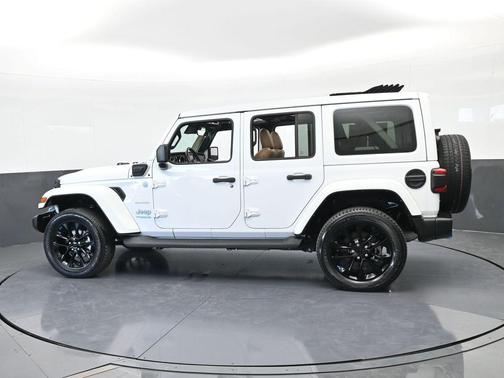 2022 Jeep Wrangler Unlimited 4xe Sahara