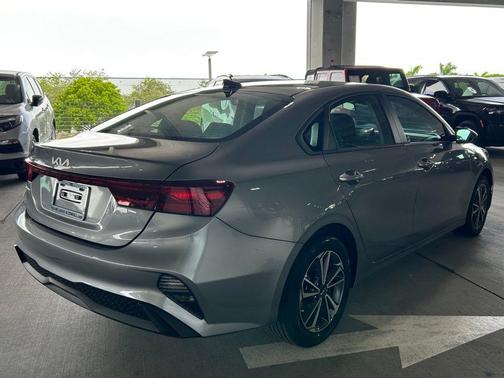 2022 Kia Forte LXS