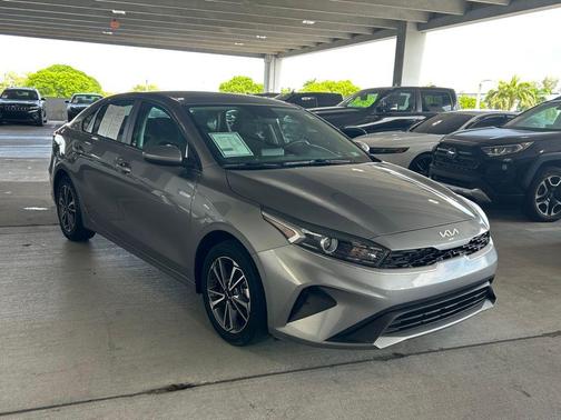 2022 Kia Forte LXS