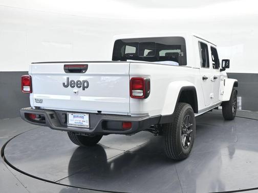 2025 Jeep Gladiator Sport