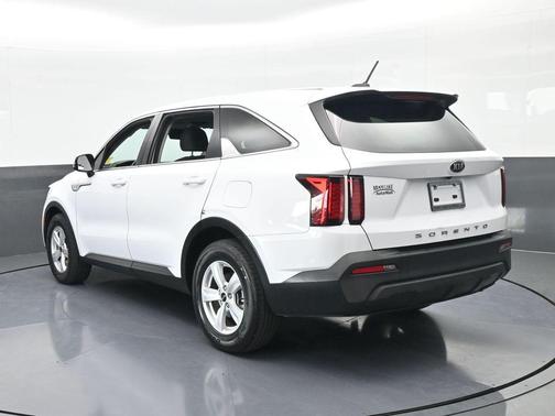 2021 Kia Sorento LX