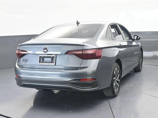 Platinum Gray Metallic 2024 Volkswagen Jetta 1.5T S