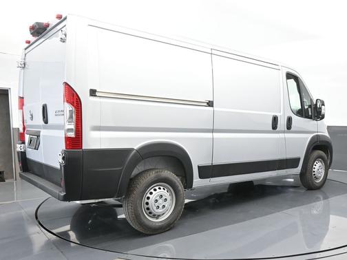 Bright Silver Clearcoat Metallic 2025 RAM ProMaster 1500 Low Roof
