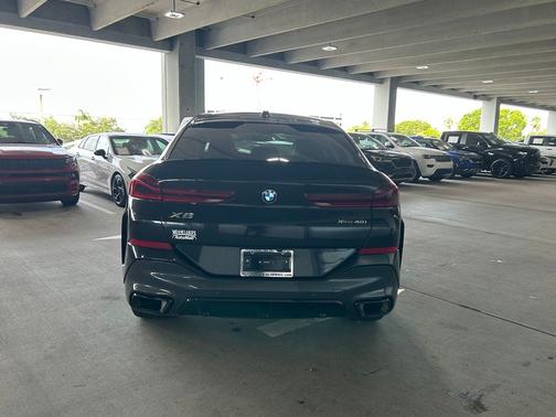 Black Sapphire Metallic 2025 BMW X6 xDrive40i