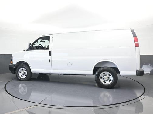 2025 Chevrolet Express 2500 Work Van