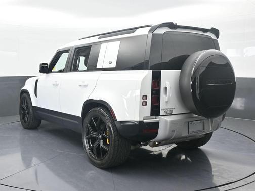 2024 Land Rover Defender P400 S