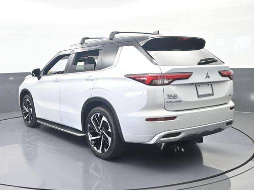 2024 Mitsubishi Outlander