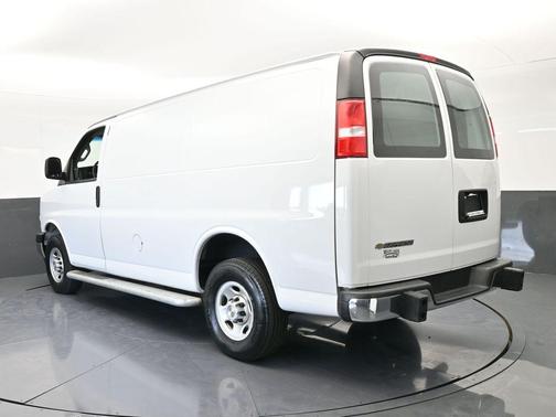 2024 Chevrolet Express 2500 Work Van
