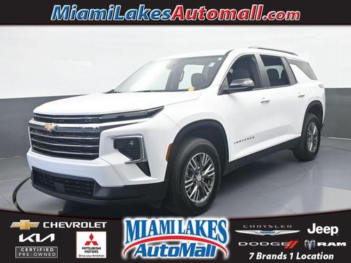 Summit White 2025 Chevrolet Traverse LT