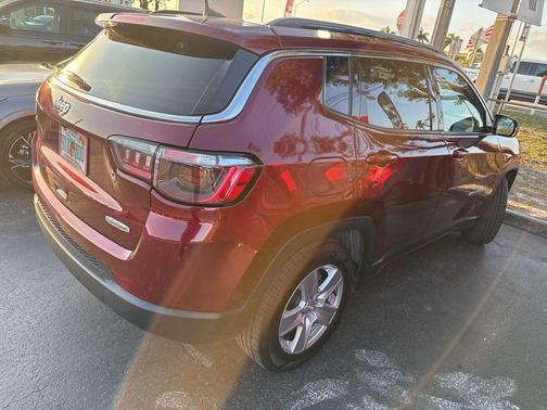 2022 Jeep Compass Latitude