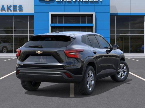 Mosaic Black Metallic 2026 Chevrolet Trax LS