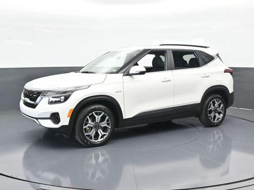 2023 Kia Seltos EX
