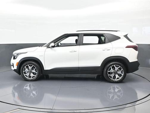 2023 Kia Seltos EX