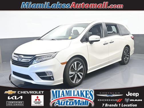 White 2019 Honda Odyssey Elite